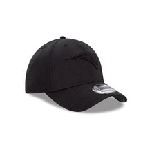 Cargar imagen en el visor de la galería, Gorra para Hombre NEW ERA CAP 3930 NEWPAT BLACK ON BLACK BLK