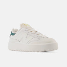 Cargar imagen en el visor de la galería, Zapatillas para Hombre NEW BALANCE HERITAGE CT302 BIC LF