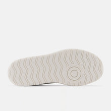 Cargar imagen en el visor de la galería, Zapatillas para Hombre NEW BALANCE HERITAGE CT302 BIC LF