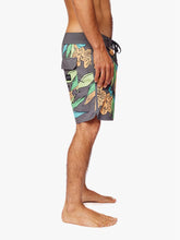 Cargar imagen en el visor de la galería, Ropa de Baño para Hombre Dunkelvolk BOARDSHORT ALOHA 16" BLK