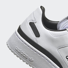 Cargar imagen en el visor de la galería, Zapatillas para Mujer ADIDAS GY5921 FORUM BOLD W WHT