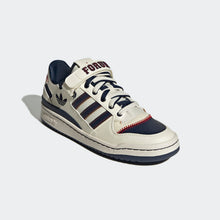 Cargar imagen en el visor de la galería, Zapatillas para Hombre ADIDAS IE7309 FORUM LOW 309