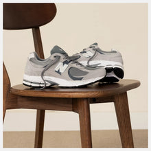 Cargar imagen en el visor de la galería, Zapatillas para Hombre NEW BALANCE HERITAGE 2002 RST