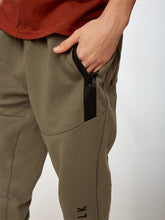 Cargar imagen en el visor de la galería, Jogger para Hombre Dunkelvolk JOGGER GARDA DGRA