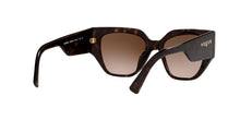 Cargar imagen en el visor de la galería, Lentes de Sol para Mujer VOGUE SUNGLASSES 0VO5409SW65613 613
