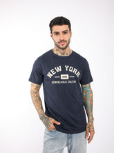 Cargar imagen en el visor de la galería, Polo para Hombre Dunkelvolk URBAN NYC TEE NVY
