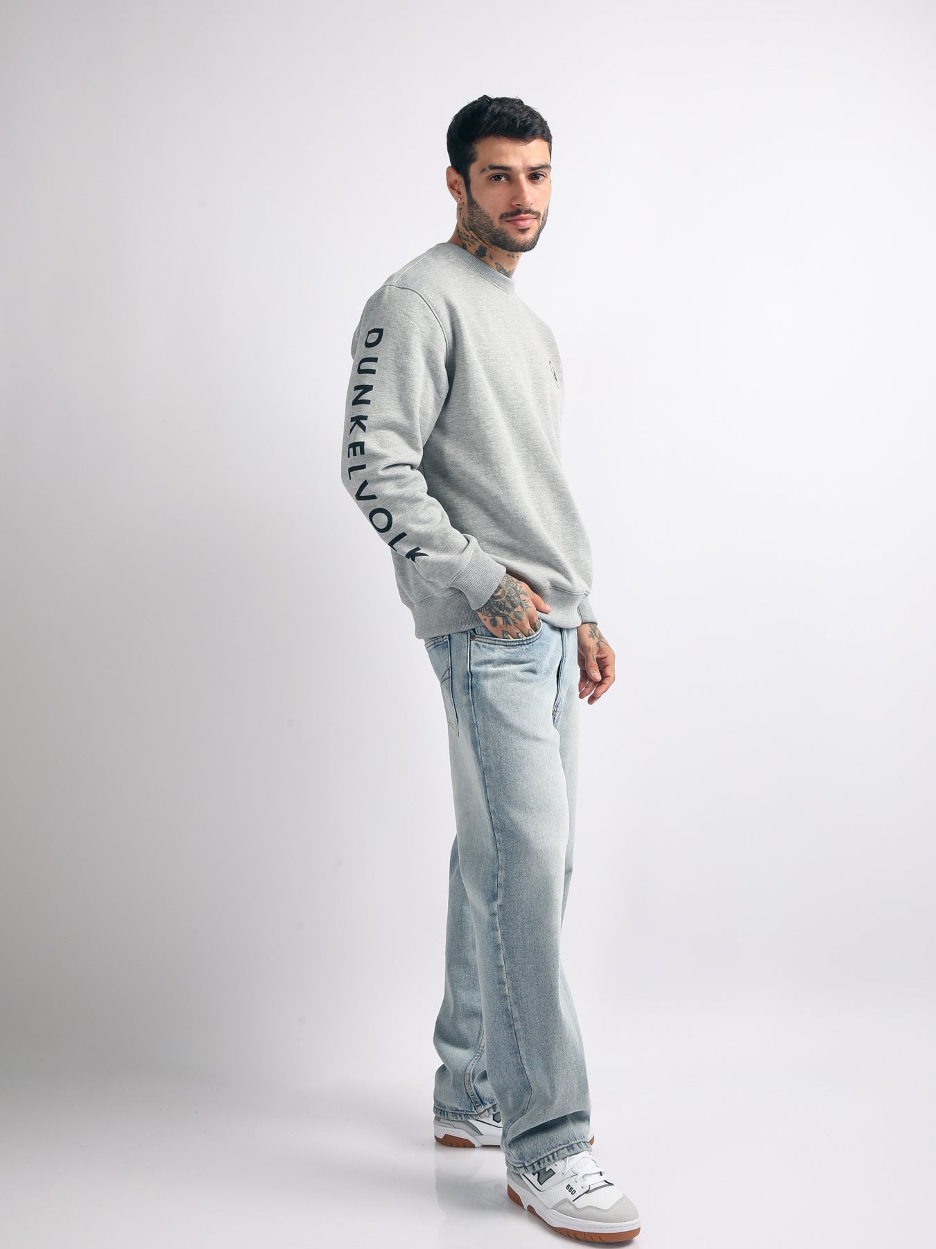 Polera para Hombre Dunkelvolk CREW NECK NEW LOGO ARM SGRH