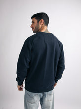 Cargar imagen en el visor de la galería, Polera para Hombre Dunkelvolk CREW NECK NEW LOGO ARM NVY
