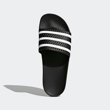 Cargar imagen en el visor de la galería, Sandalias para Hombre ADIDAS HERITAGE ADILETTE CWB

