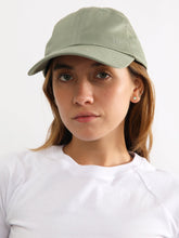 Cargar imagen en el visor de la galería, Gorra para Mujer DVK CAP BASIC HAT VRD
