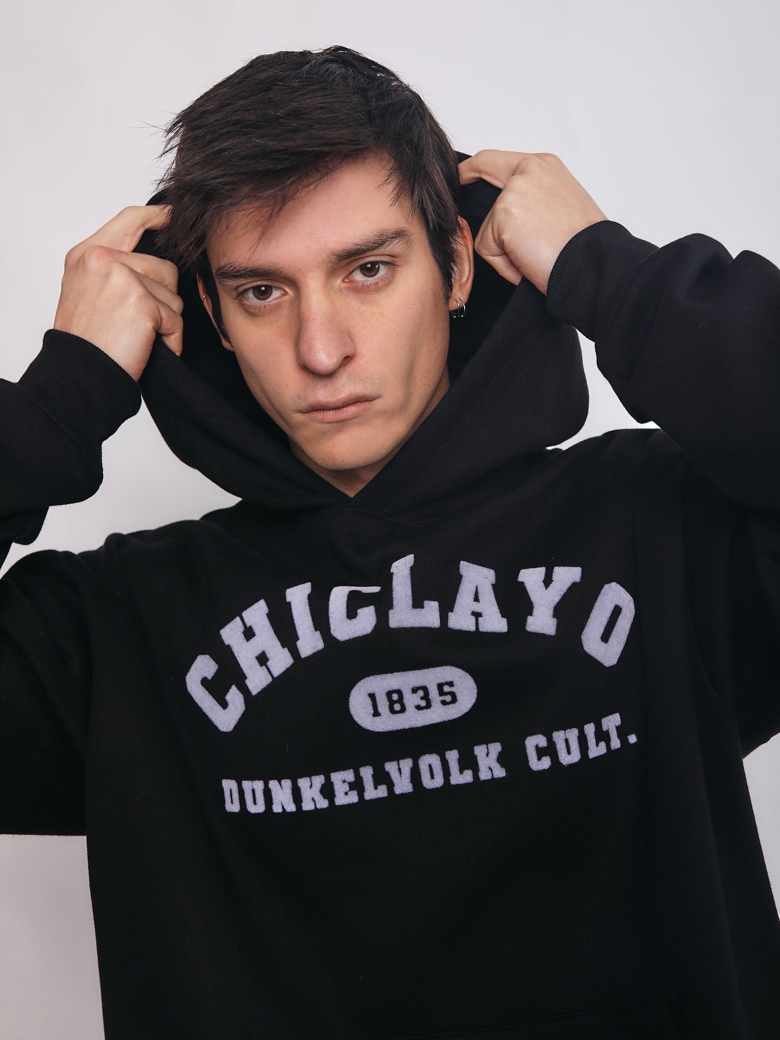 Polera para Hombre DUNKELVOLK HOODIE SIN ZIP CHICLAYO HOODIE BLK