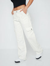 Cargar imagen en el visor de la galería, Jean para Mujer DVK CARGO HIGH WAISTED WIDE LEG CARGO PANT HUE
