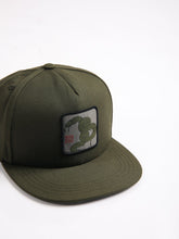 Cargar imagen en el visor de la galería, Gorra para Hombre Dunkelvolk CAP SERPIENTE ARM
