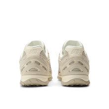 Cargar imagen en el visor de la galería, Zapatillas New Balance 204L Hueso, Mujer

