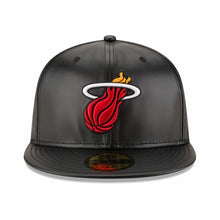 Cargar imagen en el visor de la galería, Gorra para Hombre NEW ERA HAT 59FIFTY MIAHEA BLACK TEAM BLK
