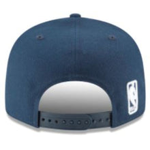 Cargar imagen en el visor de la galería, Gorra para Hombre NEW ERA HAT 9FIFTY CLECAV BASIC OTC DKBLU
