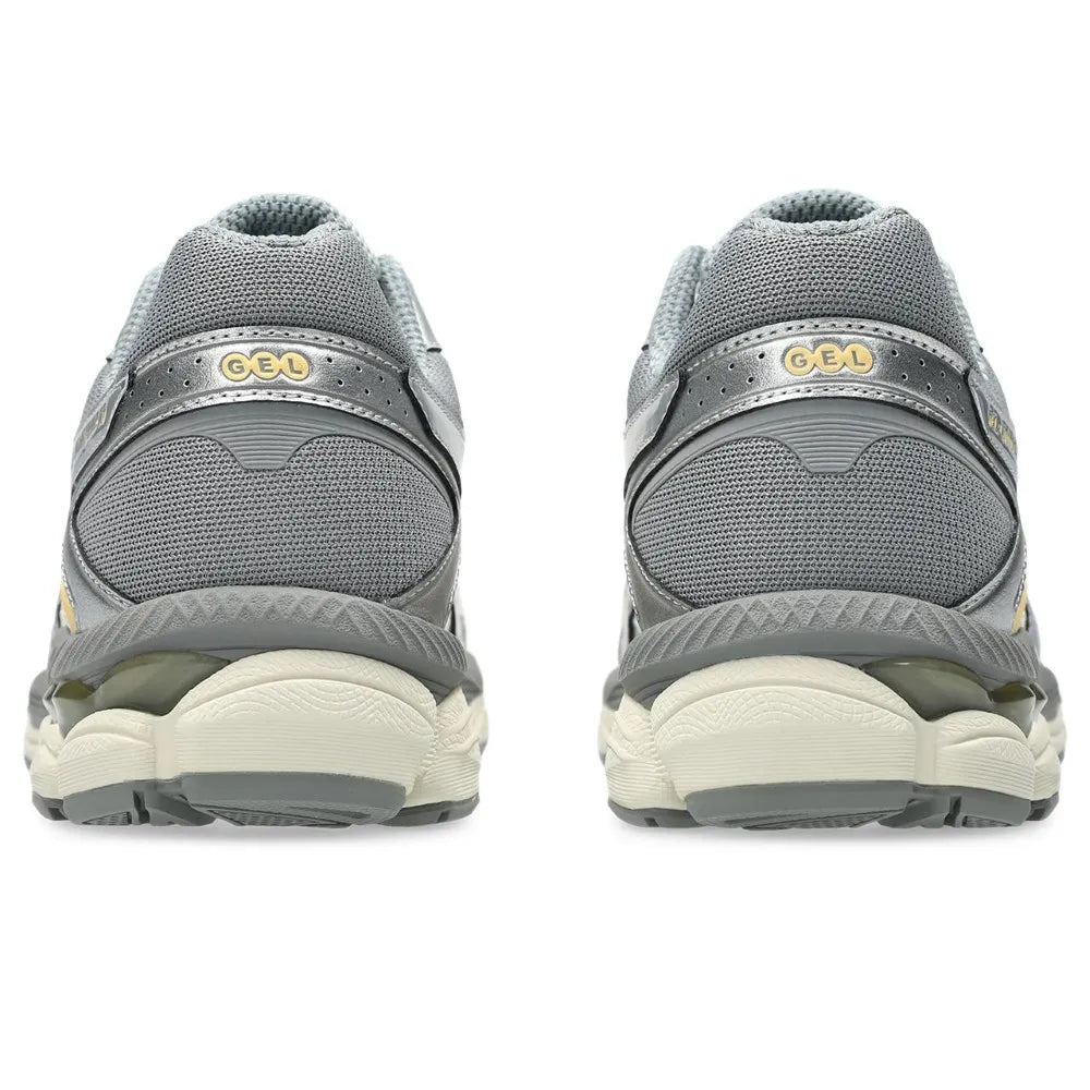 Zapatillas ASICS Gel-Cumulus 16 Gris para Hombre