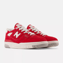 Cargar imagen en el visor de la galería, Zapatillas para Hombre NEW BALANCE HERITAGE 550 ROJ
