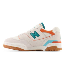 Cargar imagen en el visor de la galería, Zapatillas para Mujer NEW BALANCE HERITAGE 550 BLA
