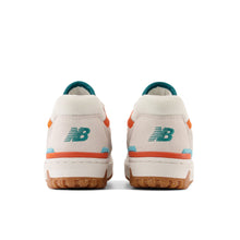 Cargar imagen en el visor de la galería, Zapatillas para Mujer NEW BALANCE HERITAGE 550 BLA
