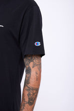 Cargar imagen en el visor de la galería, Polo para Hombre CHAMPION C-GT23H586D6A CLASSIC JERSEY GRAPHIC TEE 003
