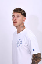Cargar imagen en el visor de la galería, Polo para Hombre CHAMPION C-GT23H586DHA CLASSIC JERSEY GRAPHIC TEE 045
