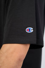 Cargar imagen en el visor de la galería, Polo para Hombre CHAMPION C-GT23H586EEA CLASSIC JERSEY GRAPHIC TEE 003
