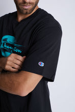 Cargar imagen en el visor de la galería, Polo para Hombre CHAMPION C-GT23H586EHA CLASSIC JERSEY GRAPHIC TEE 003
