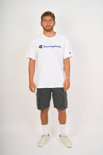 Cargar imagen en el visor de la galería, Polo para Hombre CHAMPION C-GT23HY06794 GRAPHIC JERSEY TEE SCRIPT LOGO 045
