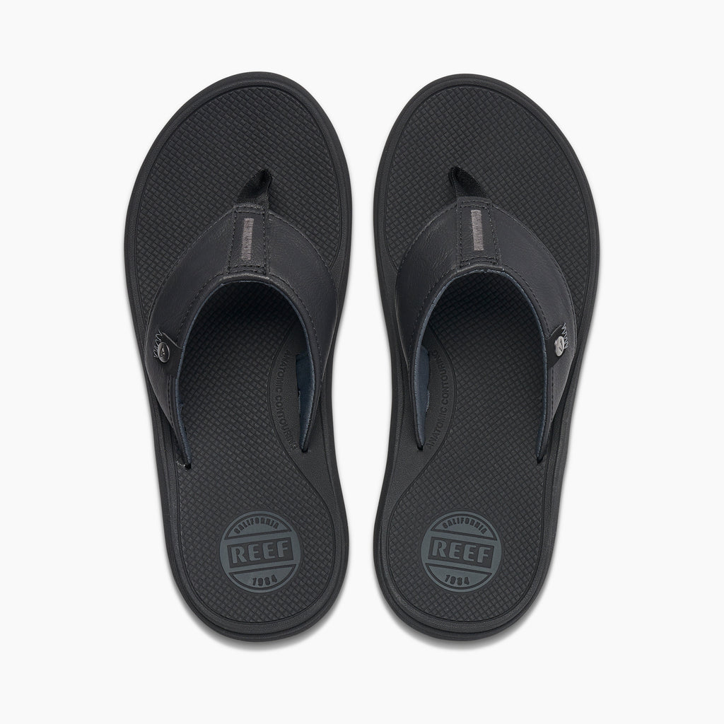 Sandalias REEF Phantom Nias negras, vista puestas