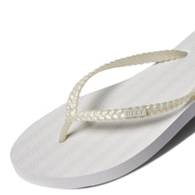 Cargar imagen en el visor de la galería, Sandalias para Mujer REEF SEASIDE TWIST WHT
