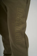 Cargar imagen en el visor de la galería, Jogger para Hombre DC SHOES CLASH SWEATPANT FP CRBY
