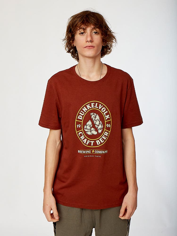 Polo para Hombre DUNKELVOLK CLASSIC DUNK BEER LABEL CHRY