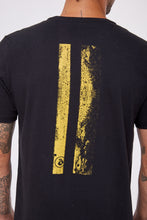 Cargar imagen en el visor de la galería, Polo para Hombre DUNKELVOLK CLASSIC THE ROAD TEE BLK
