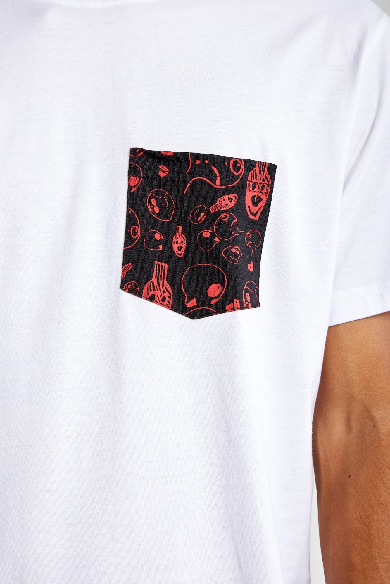Polo para Hombre DUNKELVOLK BASIC SIMPLE PRINTED POCKET TEE BLA