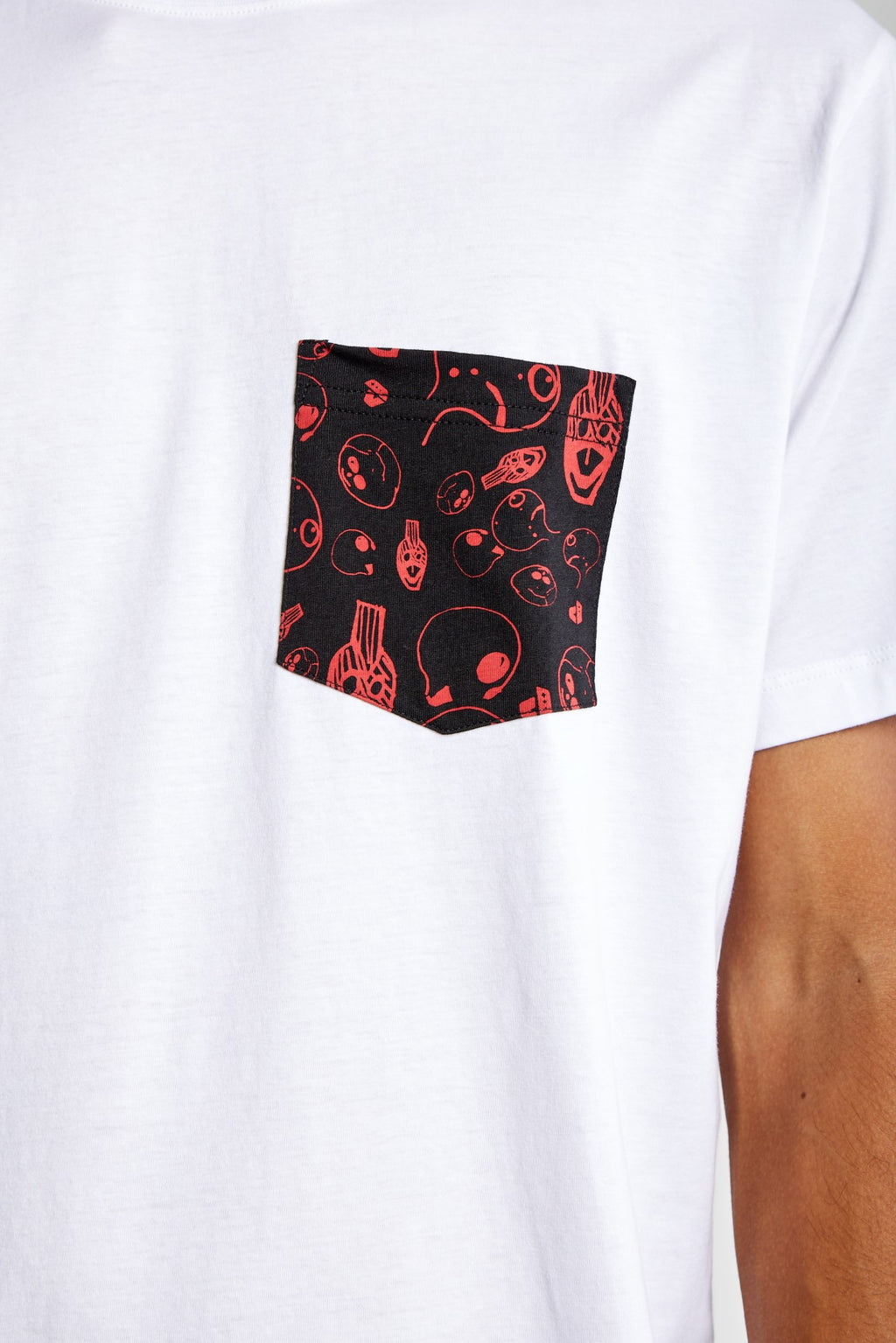 Polo para Hombre DUNKELVOLK BASIC SIMPLE PRINTED POCKET TEE BLA