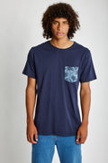 Polo para Hombre DUNKELVOLK BASIC SIMPLE PRINTED POCKET TEE NAV