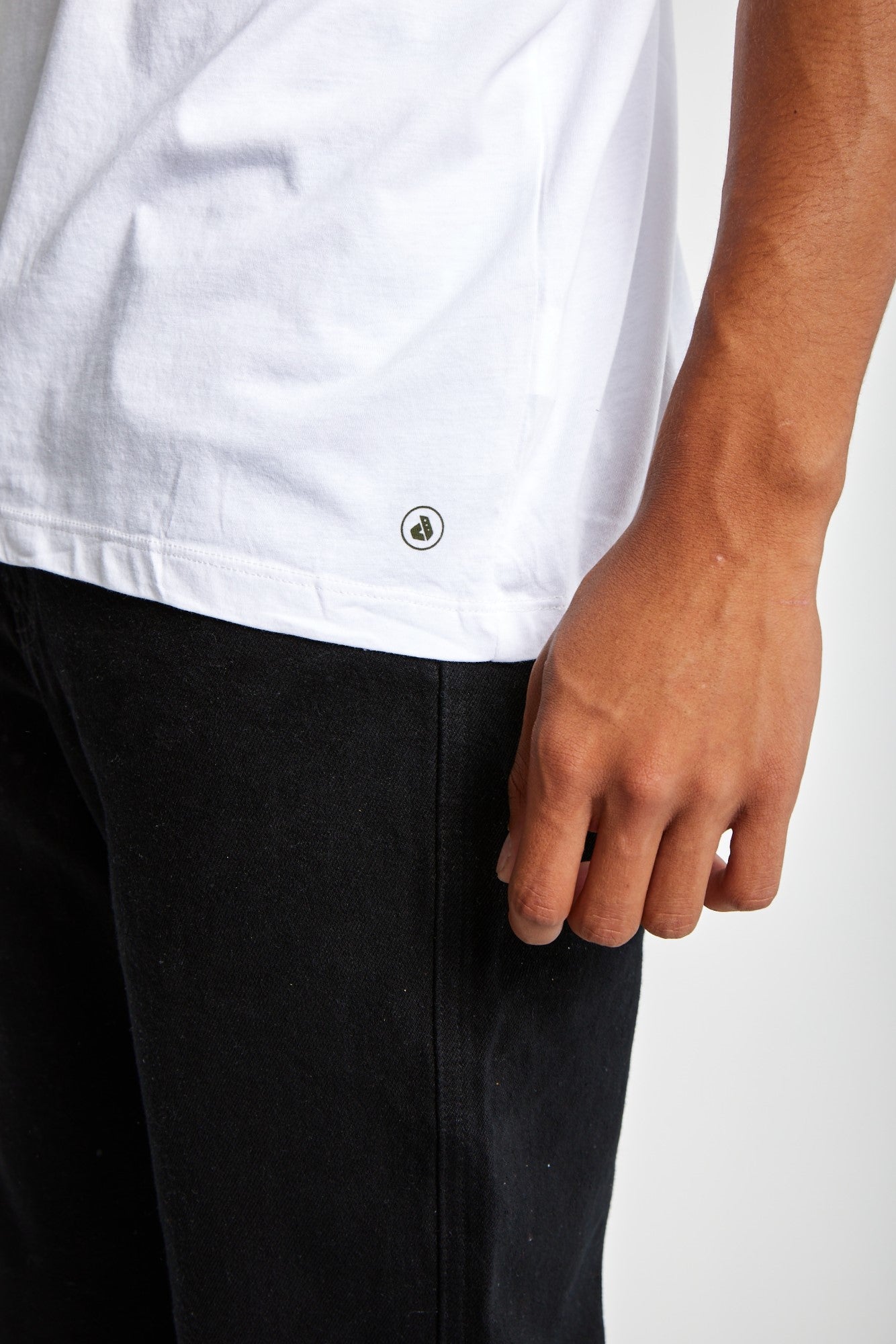 Polo para Hombre Dunkelvolk POCKET SIMPLE PRINTED POCKET TEE WHI