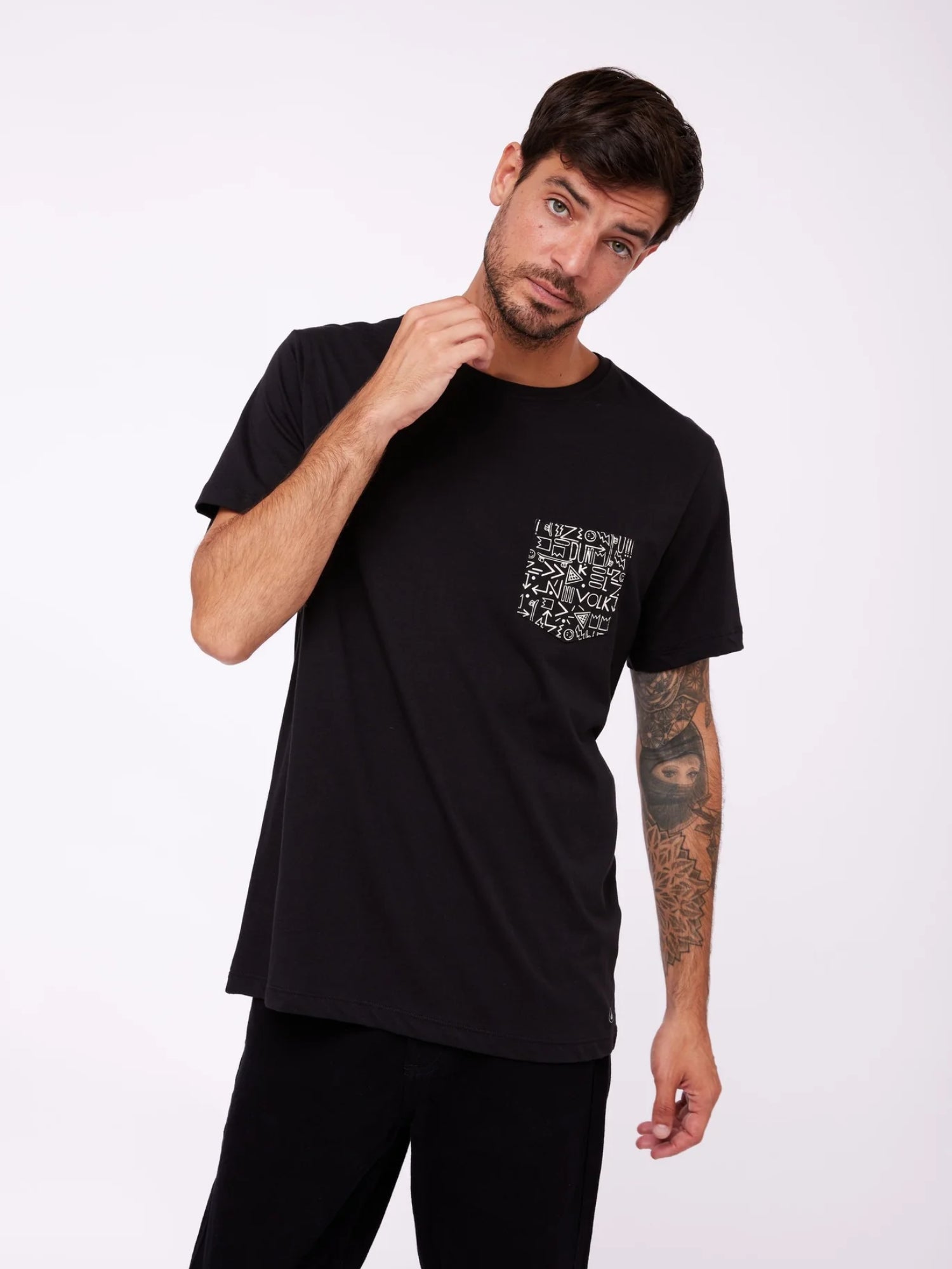 Polo para Hombre DUNKELVOLK BASIC SIMPLE PRINTED POCKET TEE BLK
