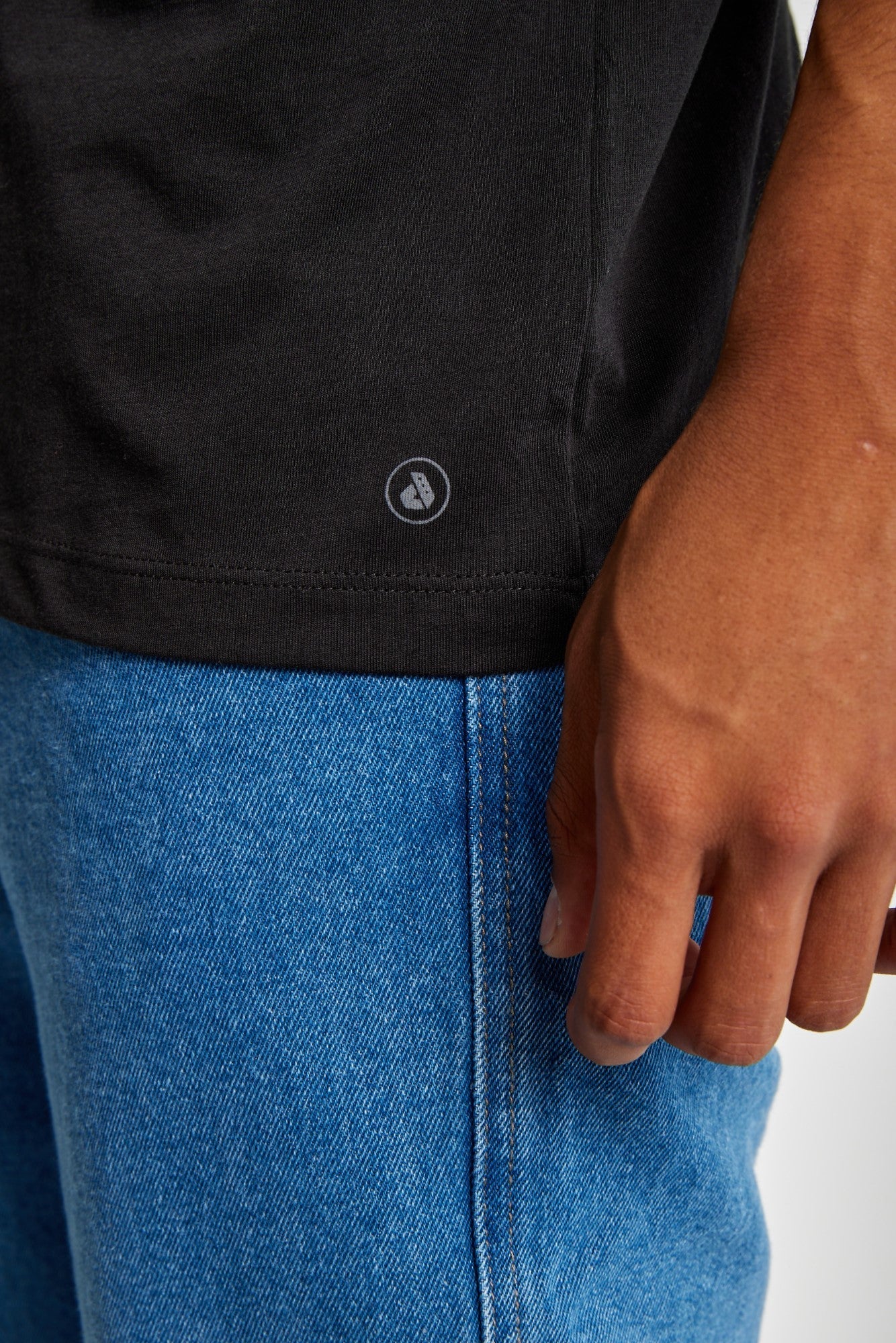 Polo para Hombre Dunkelvolk POCKET SIMPLE CONTRAST POCKET TEE NGR