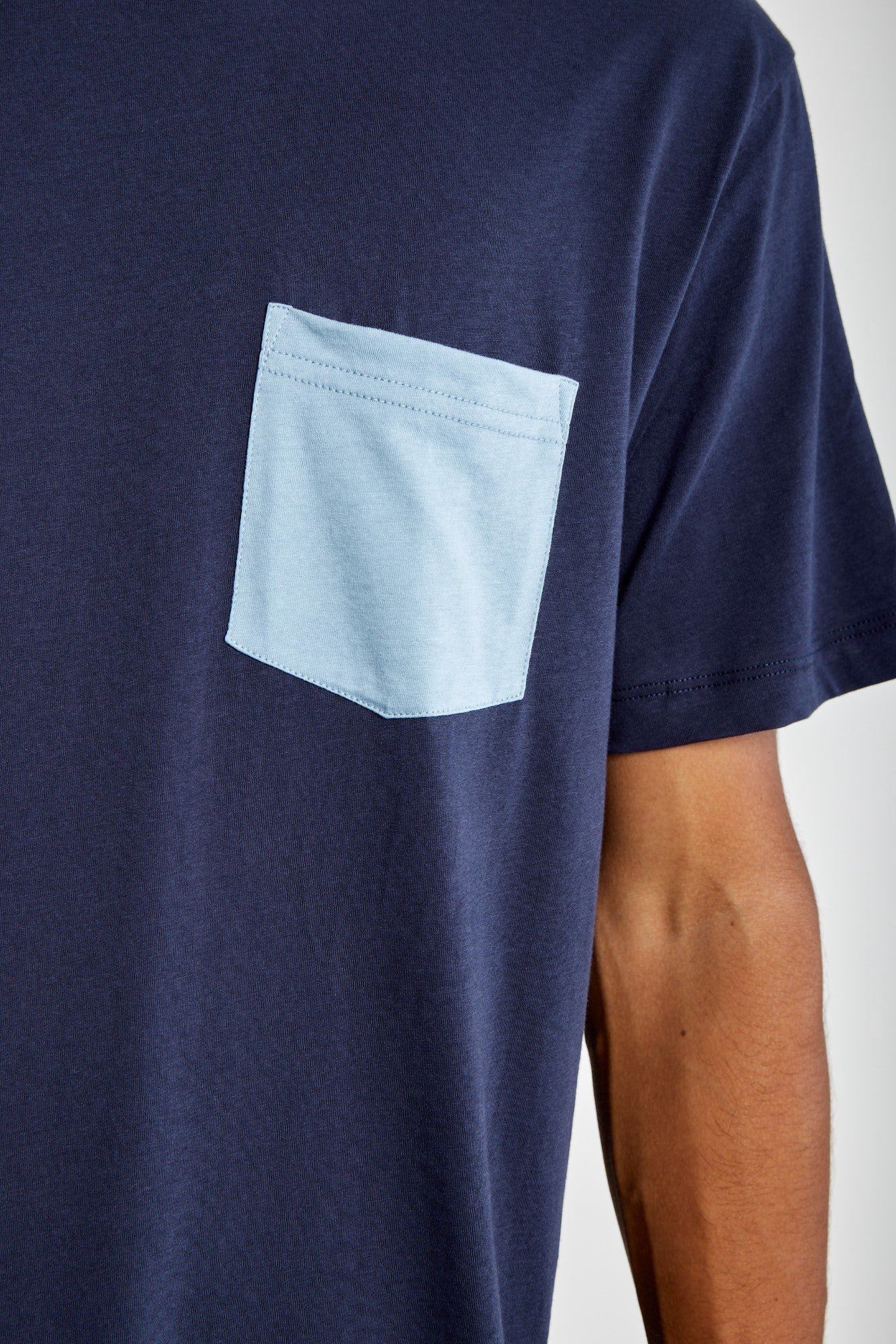 Polo para Hombre Dunkelvolk POCKET SIMPLE CONTRAST POCKET TEE NVY