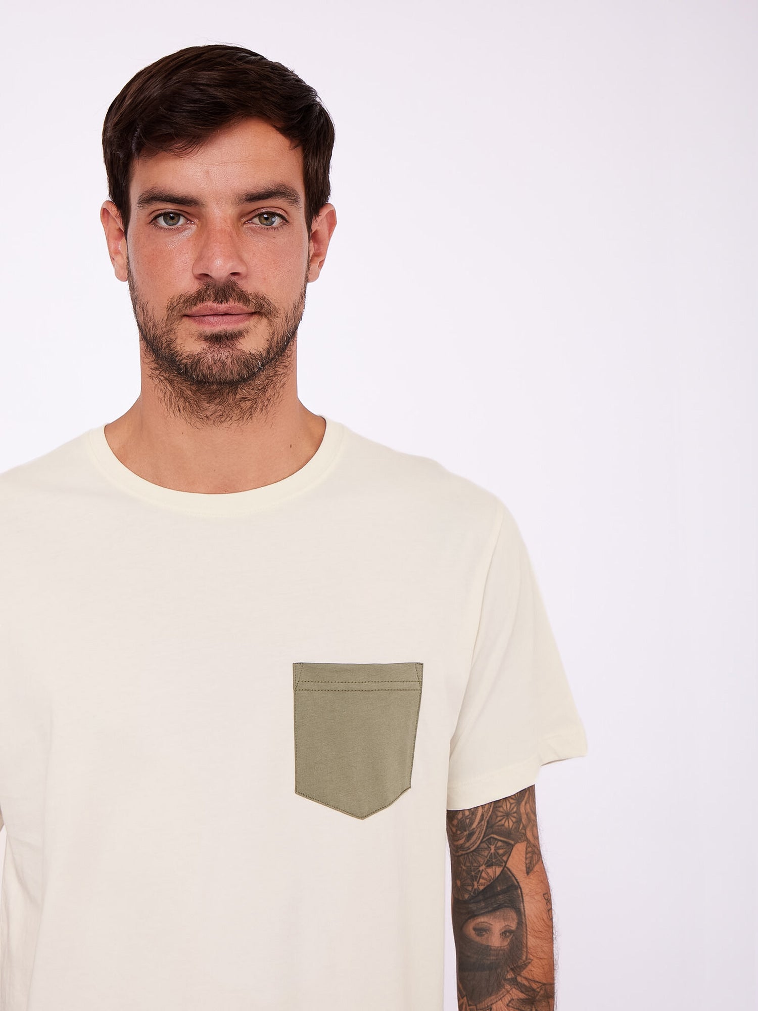 Polo para Hombre DUNKELVOLK POCKET SIMPLE CONTRAST POCKET TEE AWH