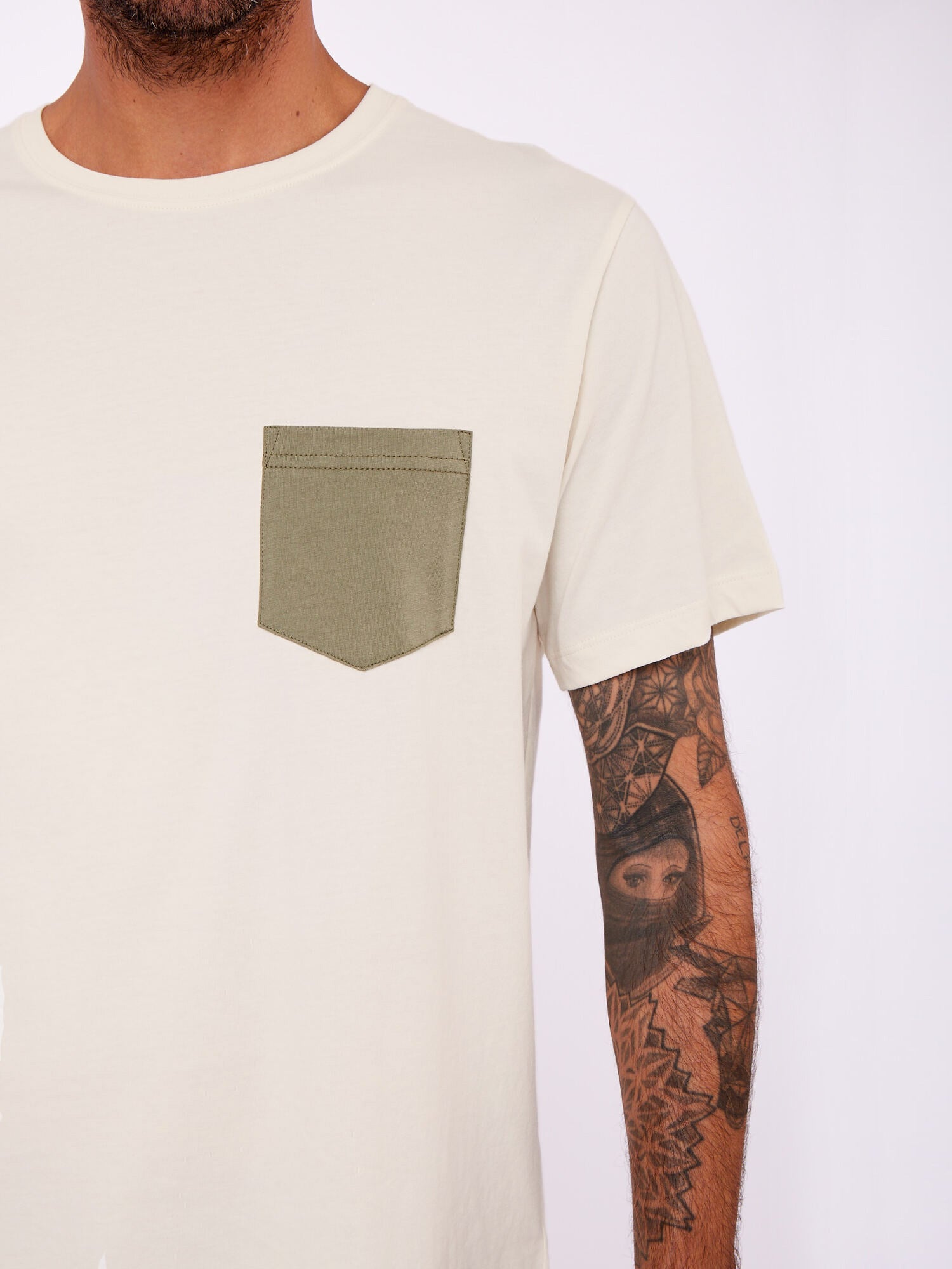 Polo para Hombre DUNKELVOLK POCKET SIMPLE CONTRAST POCKET TEE AWH