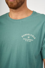 Cargar imagen en el visor de la galería, Polo para Hombre DUNKELVOLK SURF SCRIPT LOGO SPN
