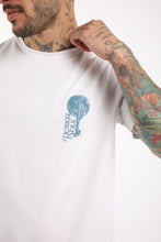 Cargar imagen en el visor de la galería, Polo para Hombre Dunkelvolk URBAN DESERT MOON WHT
