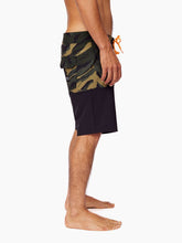 Cargar imagen en el visor de la galería, Ropa de Baño para Hombre Dunkelvolk BOARDSHORT CAMO 18&quot; CAMO
