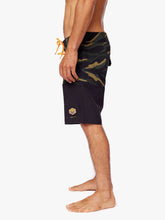 Cargar imagen en el visor de la galería, Ropa de Baño para Hombre Dunkelvolk BOARDSHORT CAMO 18&quot; CAMO
