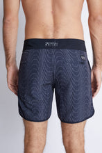 Cargar imagen en el visor de la galería, Ropa de Baño para Hombre DUNKELVOLK BOARDSHORT OLAS PUNTO 16&quot; BLK
