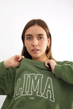 Cargar imagen en el visor de la galería, Polera para Mujer DVK SIN ZIP LIMA FLEECE VRD
