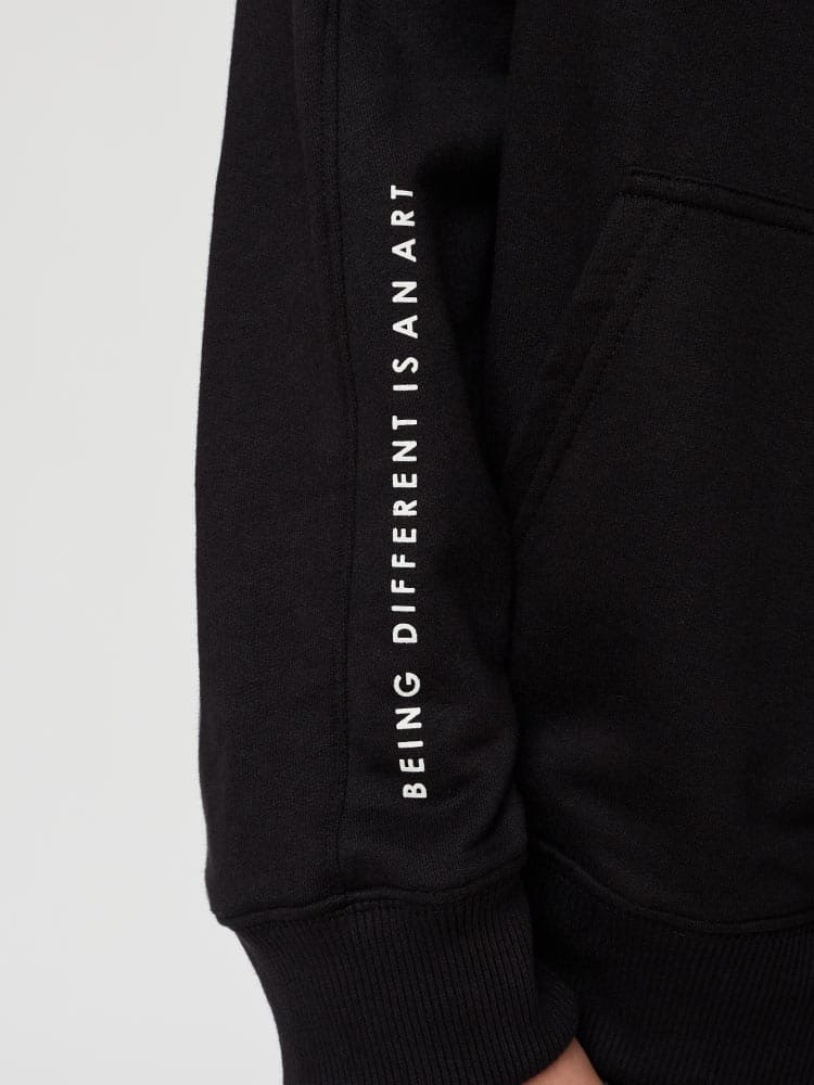 Polera Dunkelvolk SIN ZIP THE DNA HOOD FP NGR